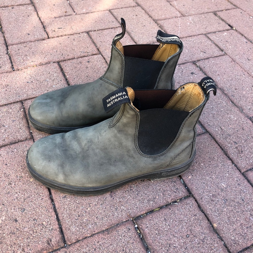 Blundstone Chelsea Boots in Rustic Black--US Women's 9/Men's 7